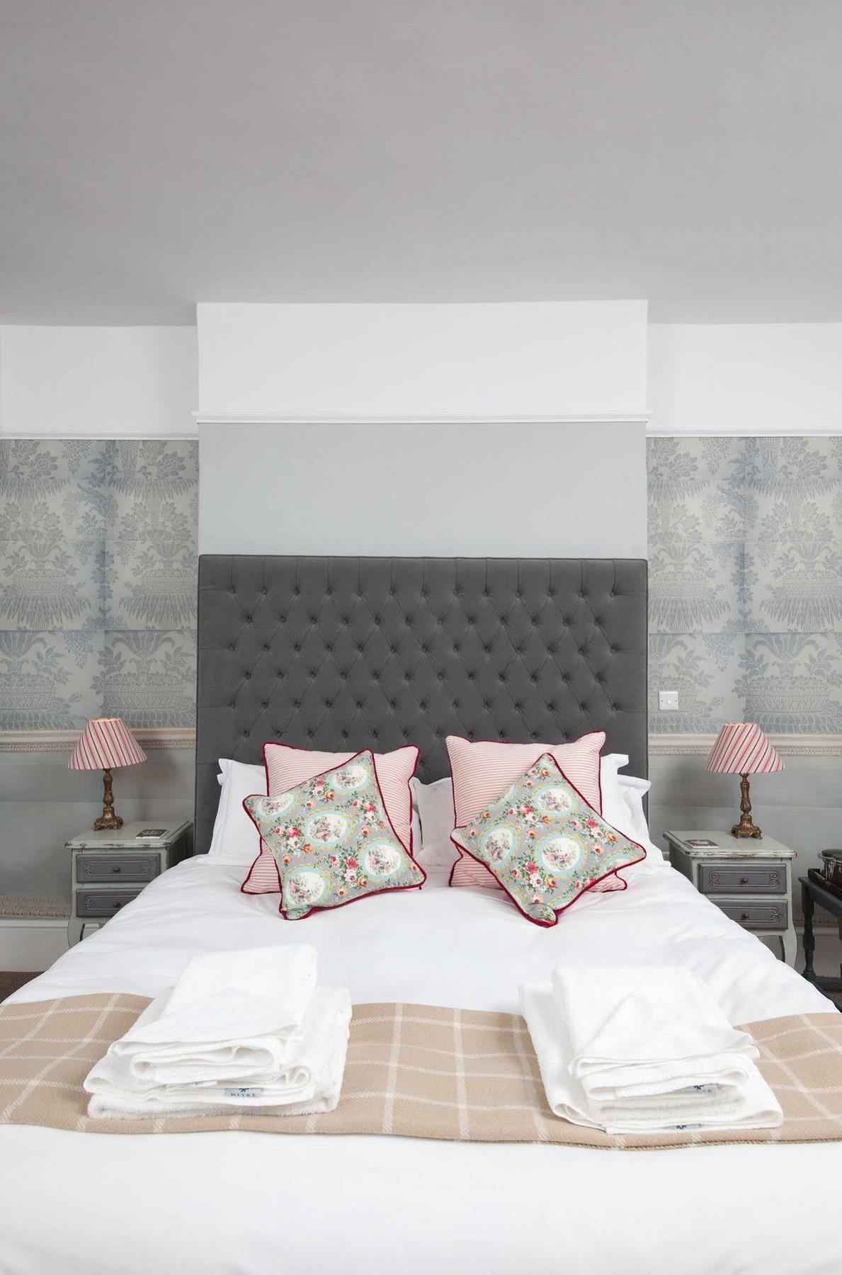 The Swan 4*